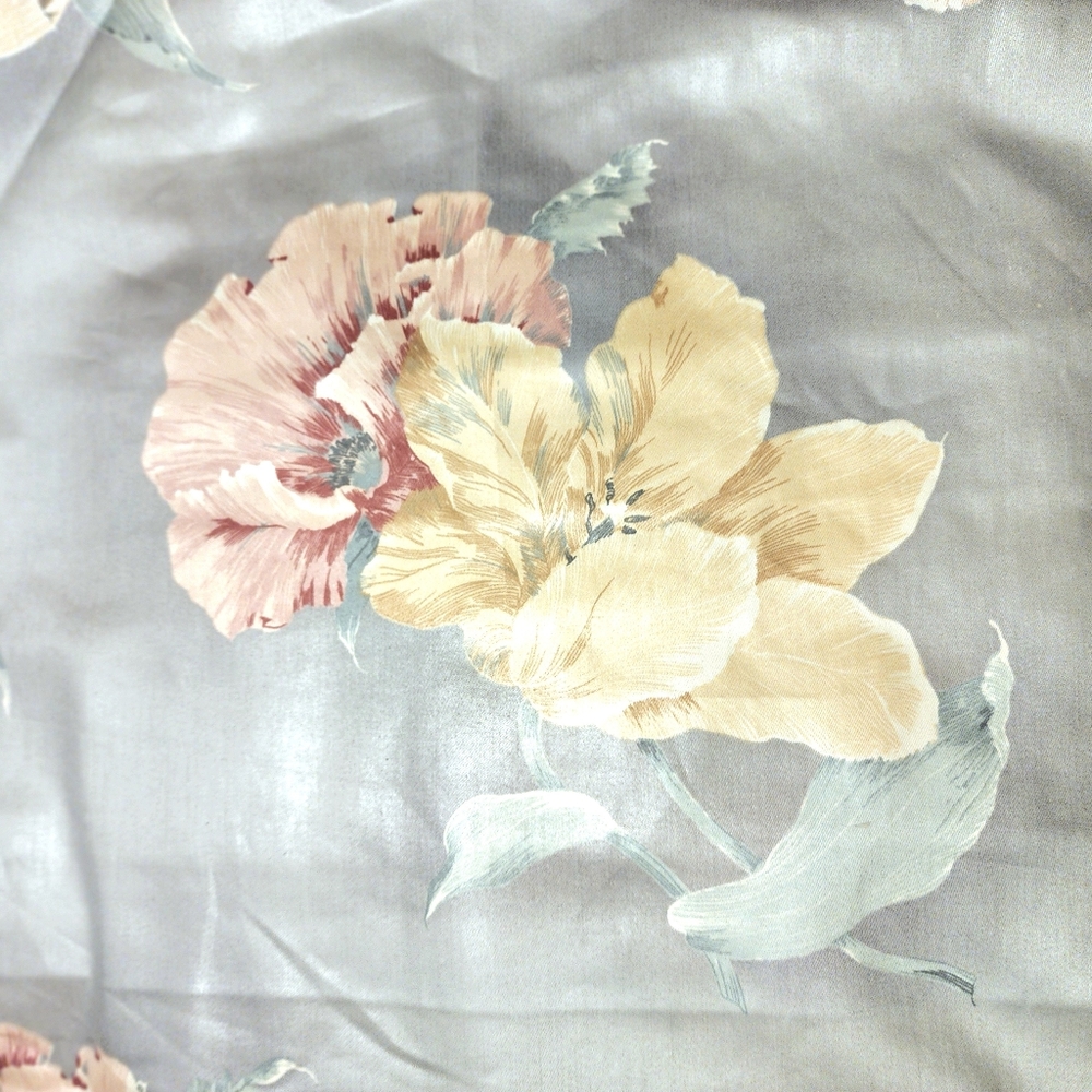 1986 5th Ave. Deigns Preshrunk Floral Fabric 1 Yard 56" Wide
